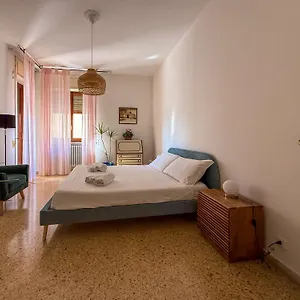 https://il-cantuccio-lecce.lecce-hotels.com